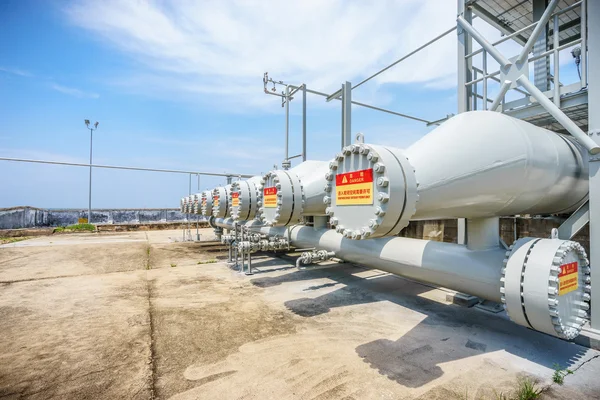 Equipments of oil refinery — Stock Photo, Image