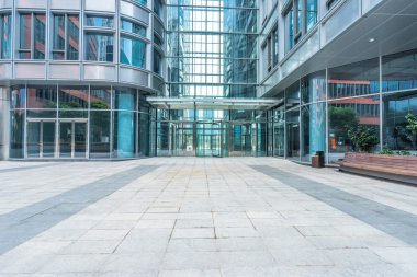modern binalar boş yere önü
