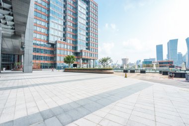 modern binalar boş yere önü