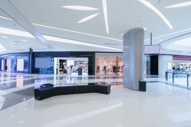koridor büyük billboard alışveriş merkezi ile