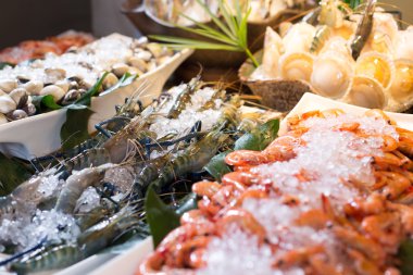 Tablo taze deniz ürünleri