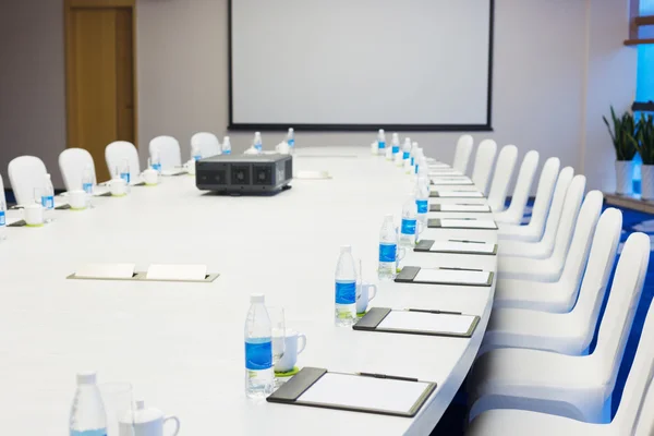 Interior de la moderna sala de reuniones — Foto de Stock