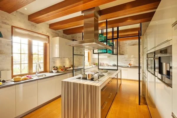 Interior da cozinha moderna — Fotografia de Stock