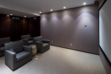 İç modern ev sineması