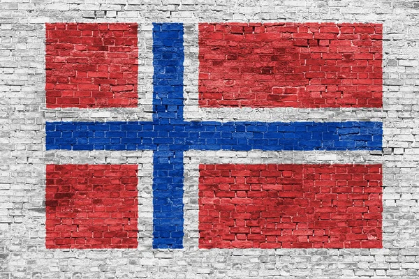 Norwegische Flagge über Ziegelmauer — Stockfoto