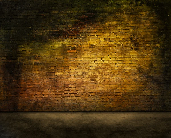Misteriosa parede de tijolo — Fotografia de Stock