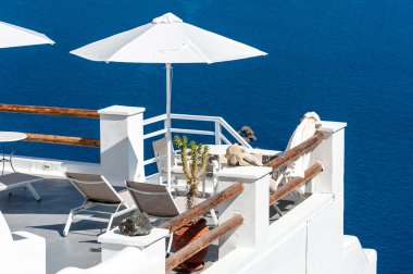 Santorini'de deniz manzaralı güzel Teras