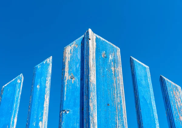 Blue grunge gate — Stock Photo, Image