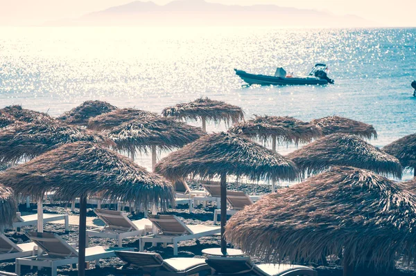 Vintage nézet egy Beach-Santorini-sziget — Stock Fotó