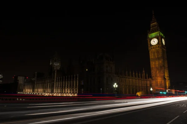 De Big ben bij nacht — Stockfoto