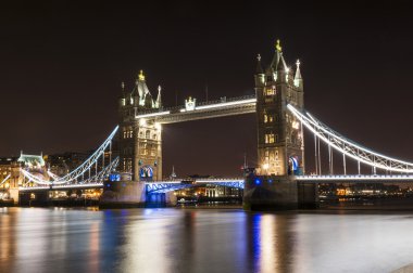 Tower bridge gece