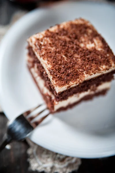 Torta al cioccolato con crema di noci — Foto Stock
