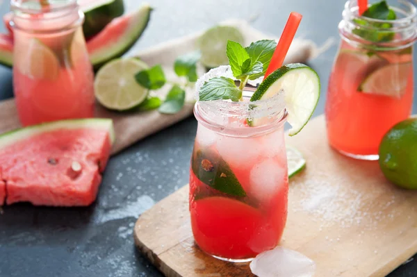 Köstliches Melonen- und Limettengetränk — Stockfoto