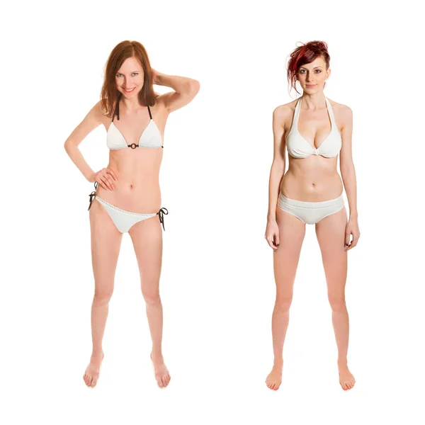 Full Length Portretten Van Twee Mooie Jonge Vrouwen Bikini Geïsoleerd — Stockfoto