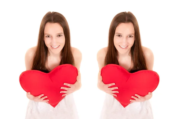 Bella Giovane Donna Indossa Abito Estivo Bianco Tenendo Cuore Rosso — Foto Stock