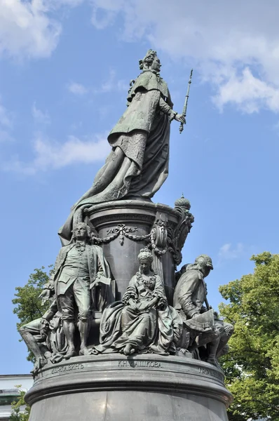 Monument voor Ekaterina tweede (Catharina de grote), zonk-Sint-Petersburg — Stockfoto