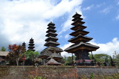 Bessakih sakral meditasyon tapınakta Bali Adası