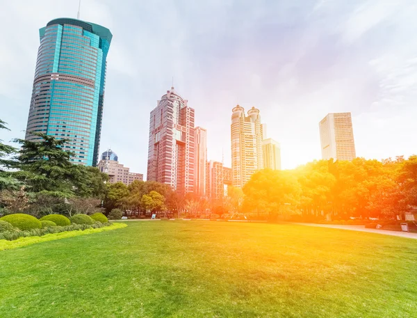 Groenlândia com edifícios modernos na primavera — Fotografia de Stock