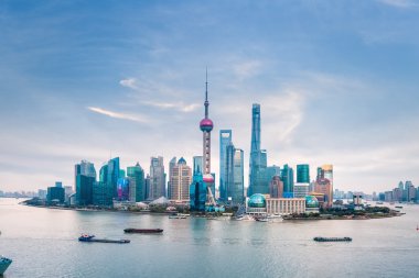 Alacakaranlıkta Shanghai silueti