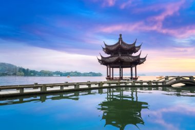 Hangzhou Batı göl günbatımı