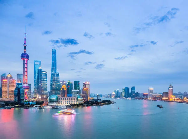 Krásné panoráma v Šanghaji v soumraku — Stock fotografie