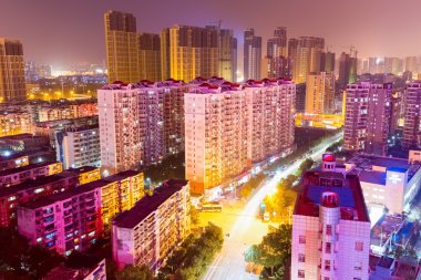 yerleşim bölgesinde wuhan geceleri