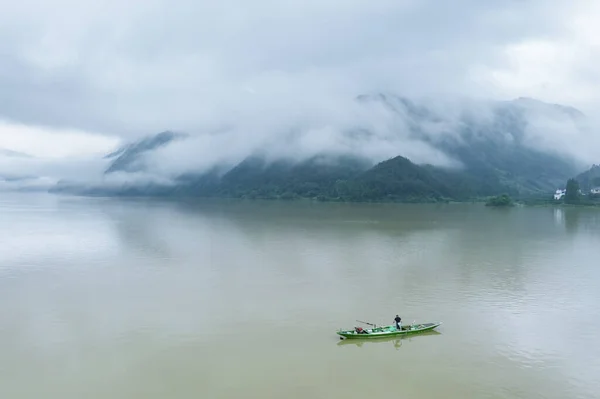 Widok Powietrza Piękną Rzekę Fuchun Deszczu Miasto Hangzhou Prowincja Zhejiang — Zdjęcie stockowe