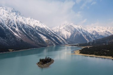 Ranwu Gölü manzarası, Basu ilçesi, Qamdo şehri, Tibet özerk bölgesi, Çin