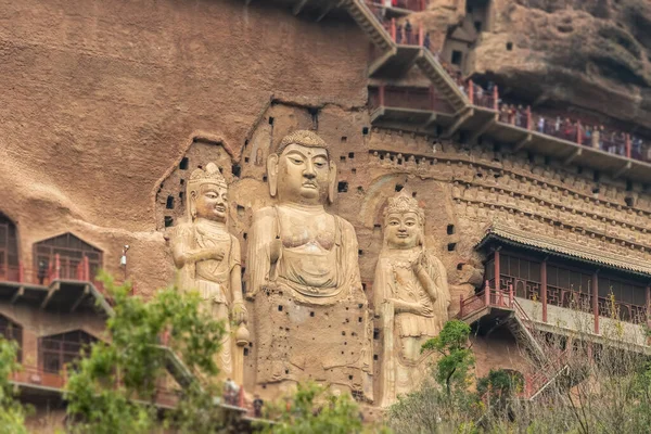 Huge Bodhisattva Sculptures Maijishan Maiji Mountain Grottoes Tianshui City Gansu — Stock Photo, Image