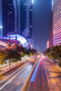 Changsha şehrinin güzel caddesinin gece manzarası, Hunan vilayeti, Çin.