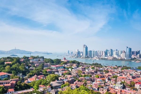 Vista aérea de xiamen desde la isla gulangyu — Foto de Stock