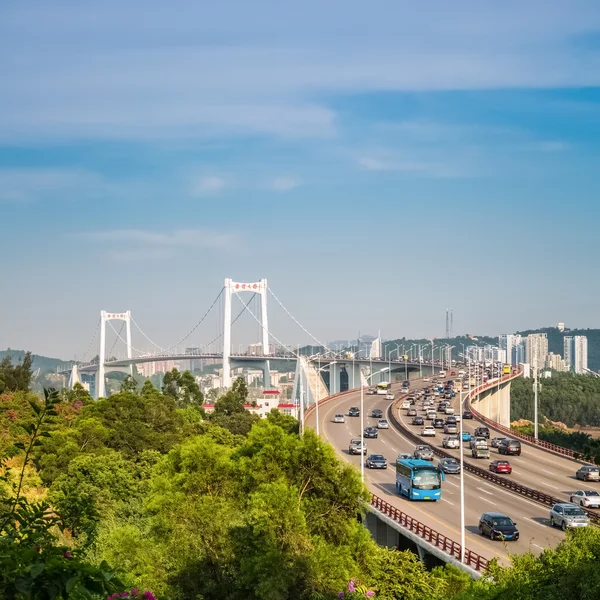 Xiamen haicang Brücke bei Tageslicht in Nahaufnahme — Stockfoto