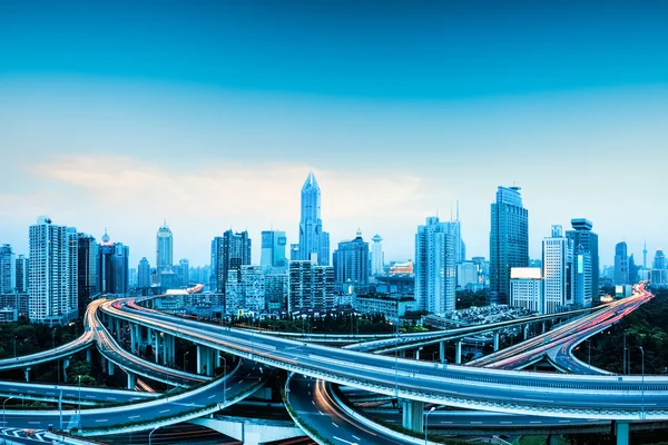 Staden motorvägen överfart Panorama — Stockfoto