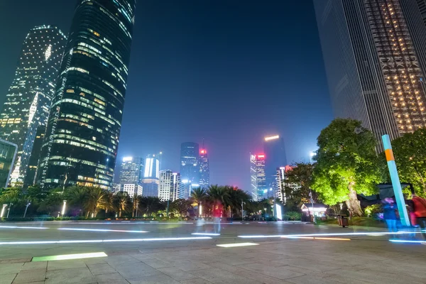 Plaza Guangzhou Huacheng por la noche —  Fotos de Stock