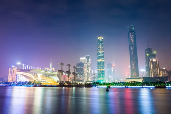Skyline von Guangzhou bei Nacht — Stockfoto