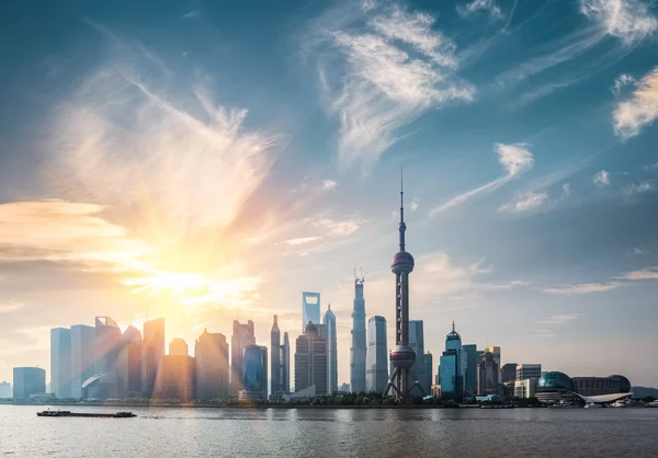 Shanghai panoramę w słoneczny poranek — Zdjęcie stockowe