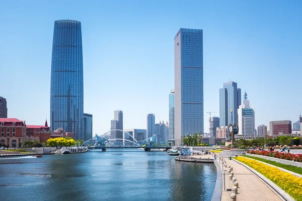 Tianjin contra un cielo soleado —  Fotos de Stock