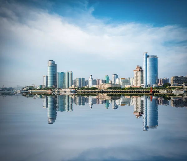 Xiamen skyline with reflection — Stock Photo, Image
