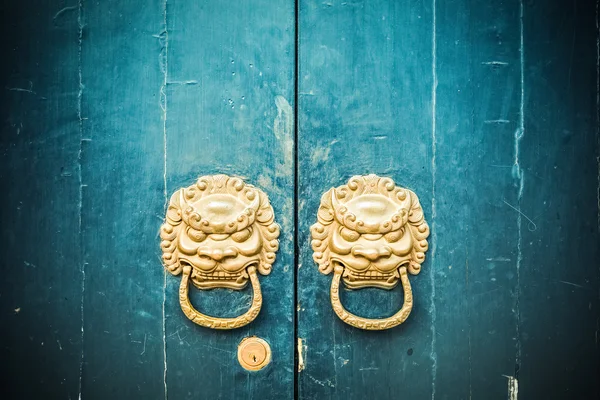 Antique oriental door knocker — Stock Photo, Image