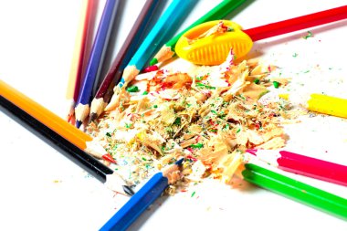 kalemtıraş talaşı ile