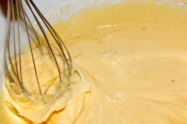 kırbaçlanan hamur blender