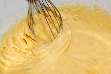 kırbaçlanan hamur blender