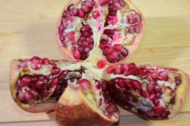 sahne tropikal meyve nar