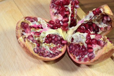 sahne tropikal meyve nar