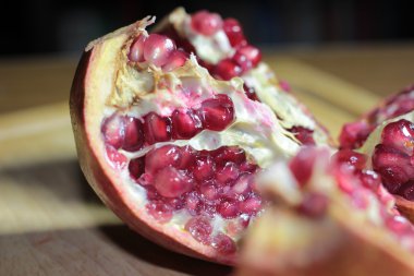 sahne tropikal meyve nar