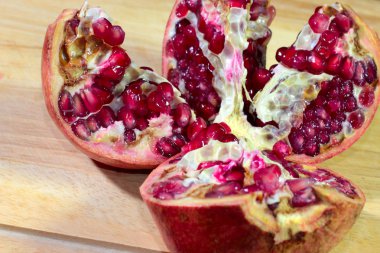 sahne tropikal meyve nar