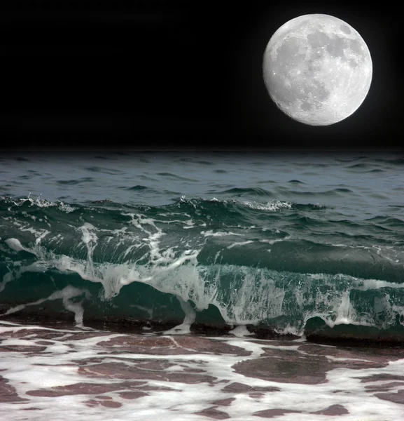 Mar y luna — Foto de Stock