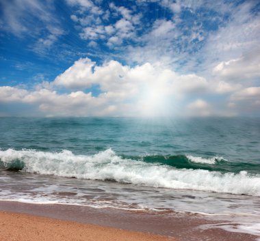 dalga deniz ve gökyüzü