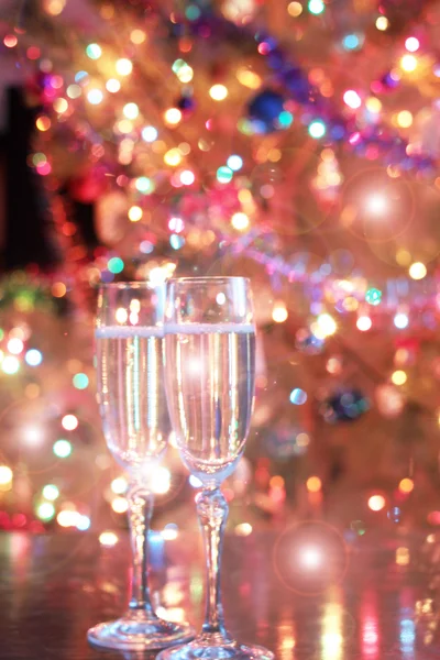 Verres de Nouvel An avec vin — Photo