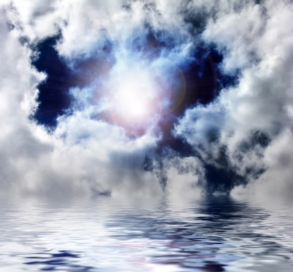 Clouds and water — Stock Photo, Image